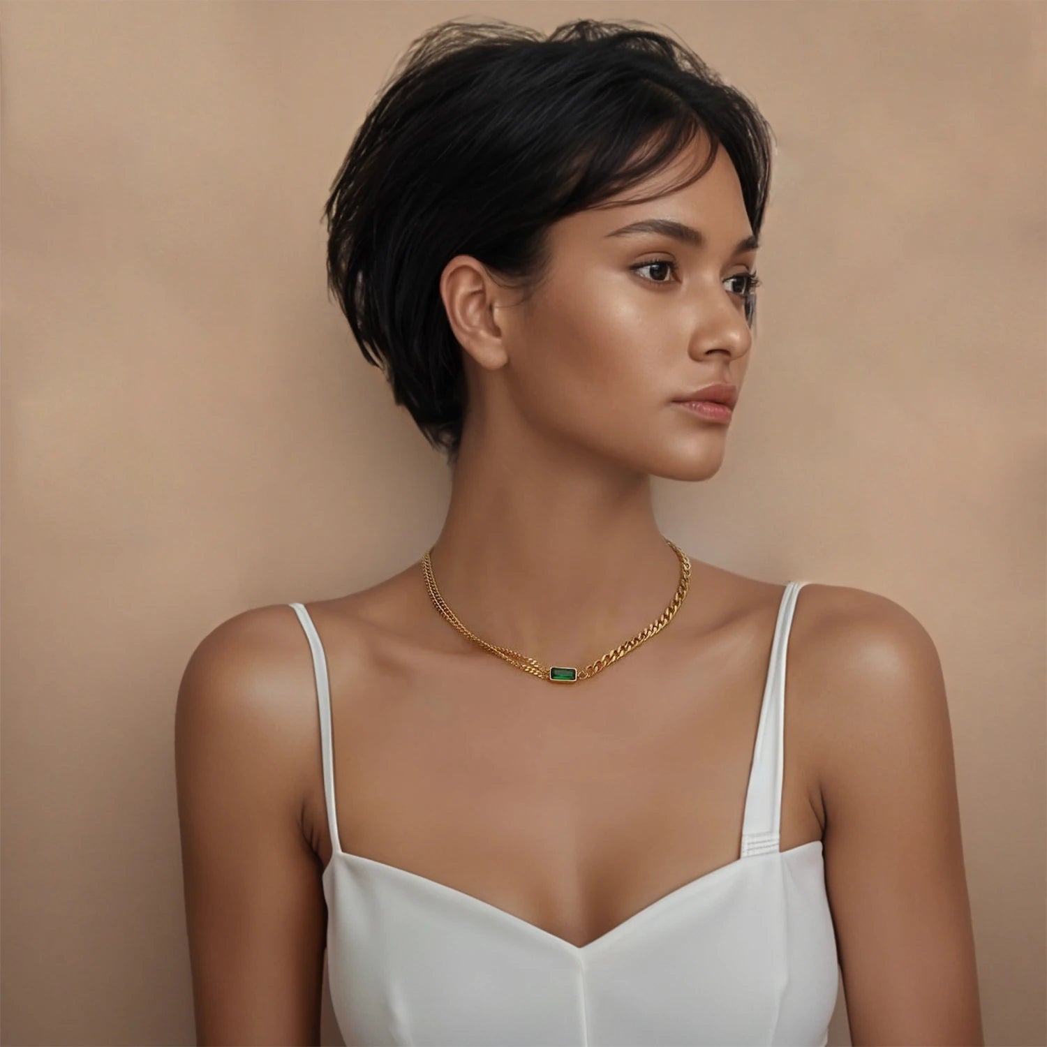 Classic Emerald Asymmetric Chain Necklace